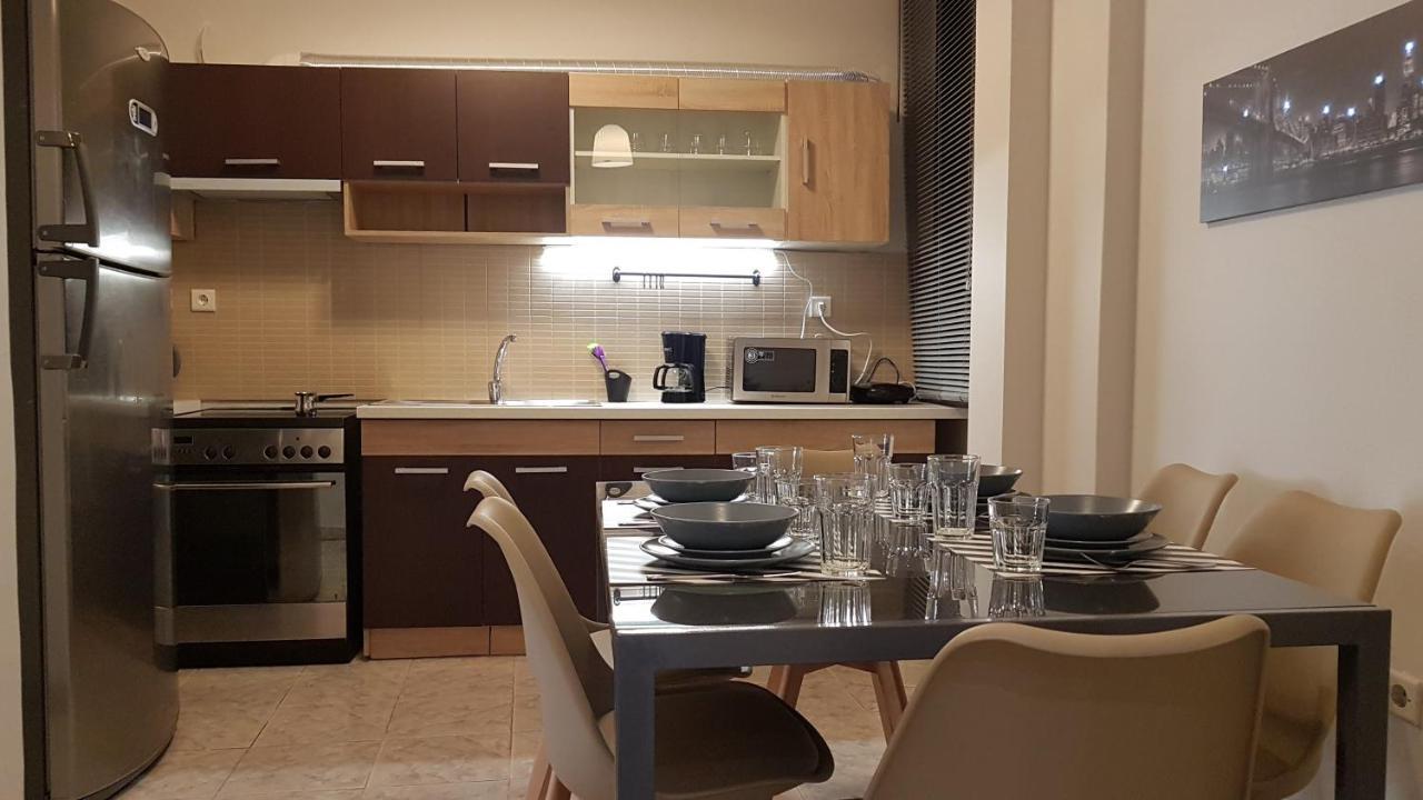 Palette Apartment Chocolate - Athens Center, 6 Bd, 3 Bath Buitenkant foto