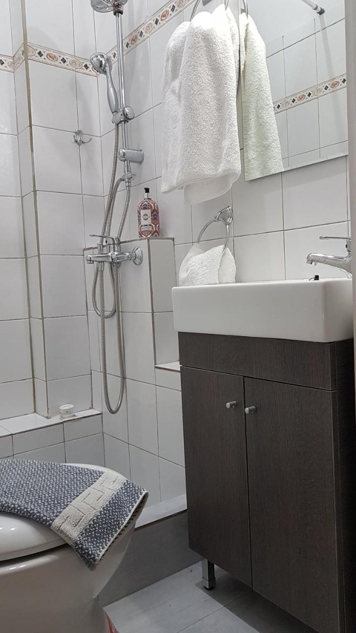 Palette Apartment Chocolate - Athens Center, 6 Bd, 3 Bath Buitenkant foto